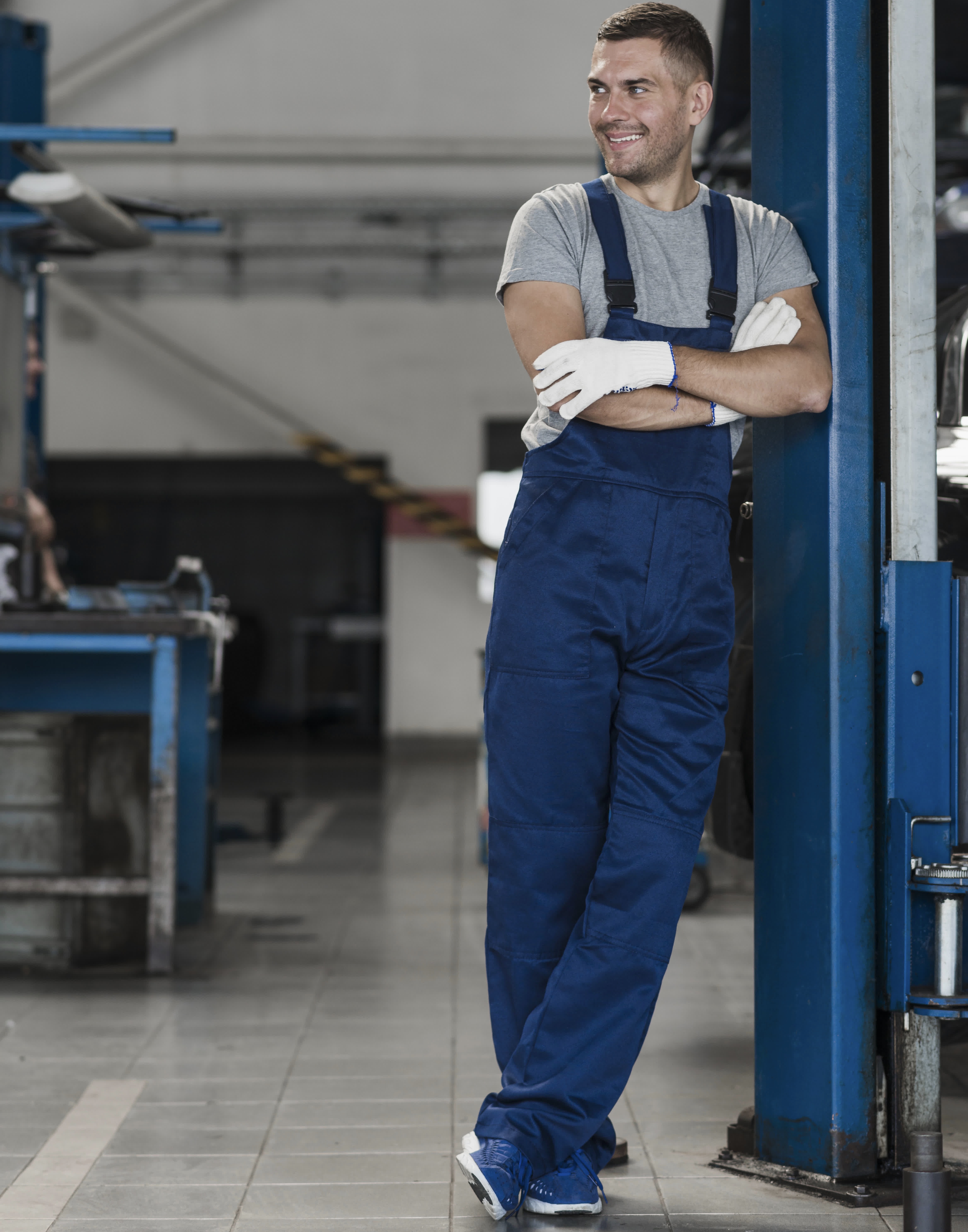 1%20modern automobile-mechanic-composition
